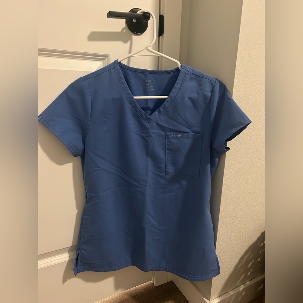 scrubs